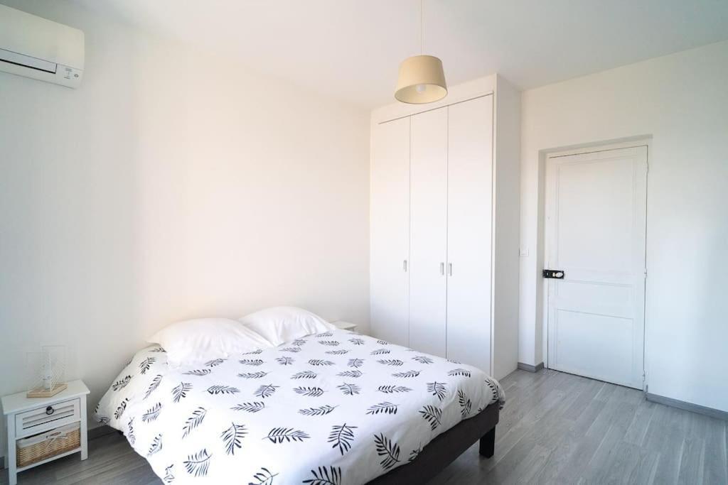 אז'אקסיו Appartement T4 Vue Mer Proche Gare Et Centre Ville מראה חיצוני תמונה